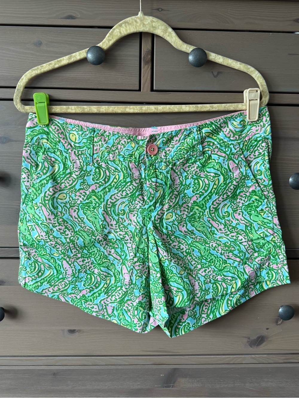 Lilly Pulitzer Callahan Shorts Chomp Chomp Pink/Green Alligator Print Size 8